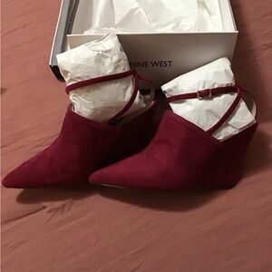 Nine West Red Wedge Shoes with Elegant Design